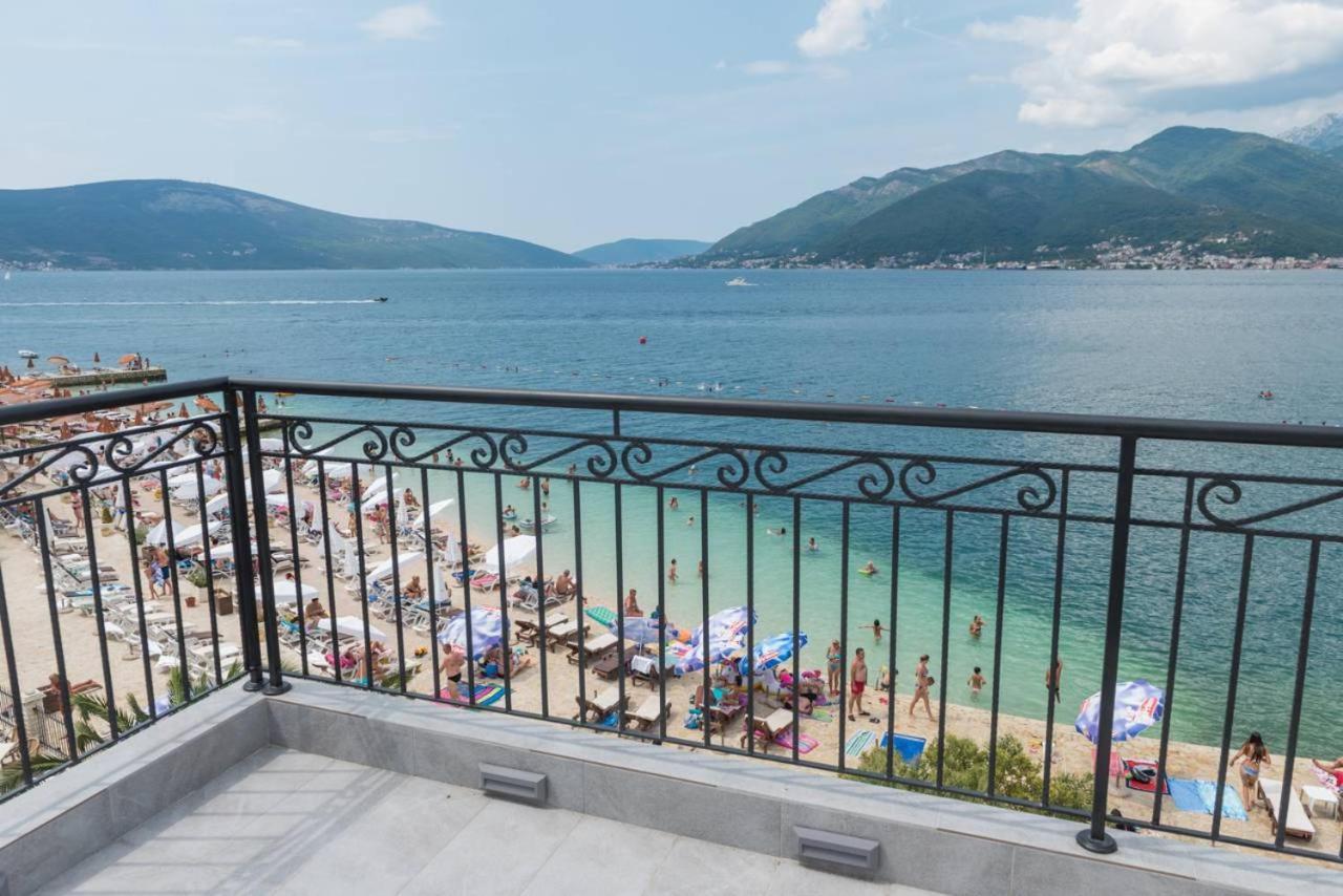 " Tiamat " Apartmani Tivat Eksteriør billede